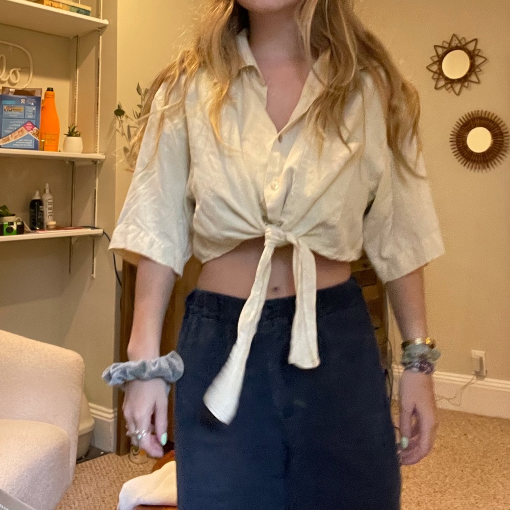 Alfani silk light yellow cropped button down